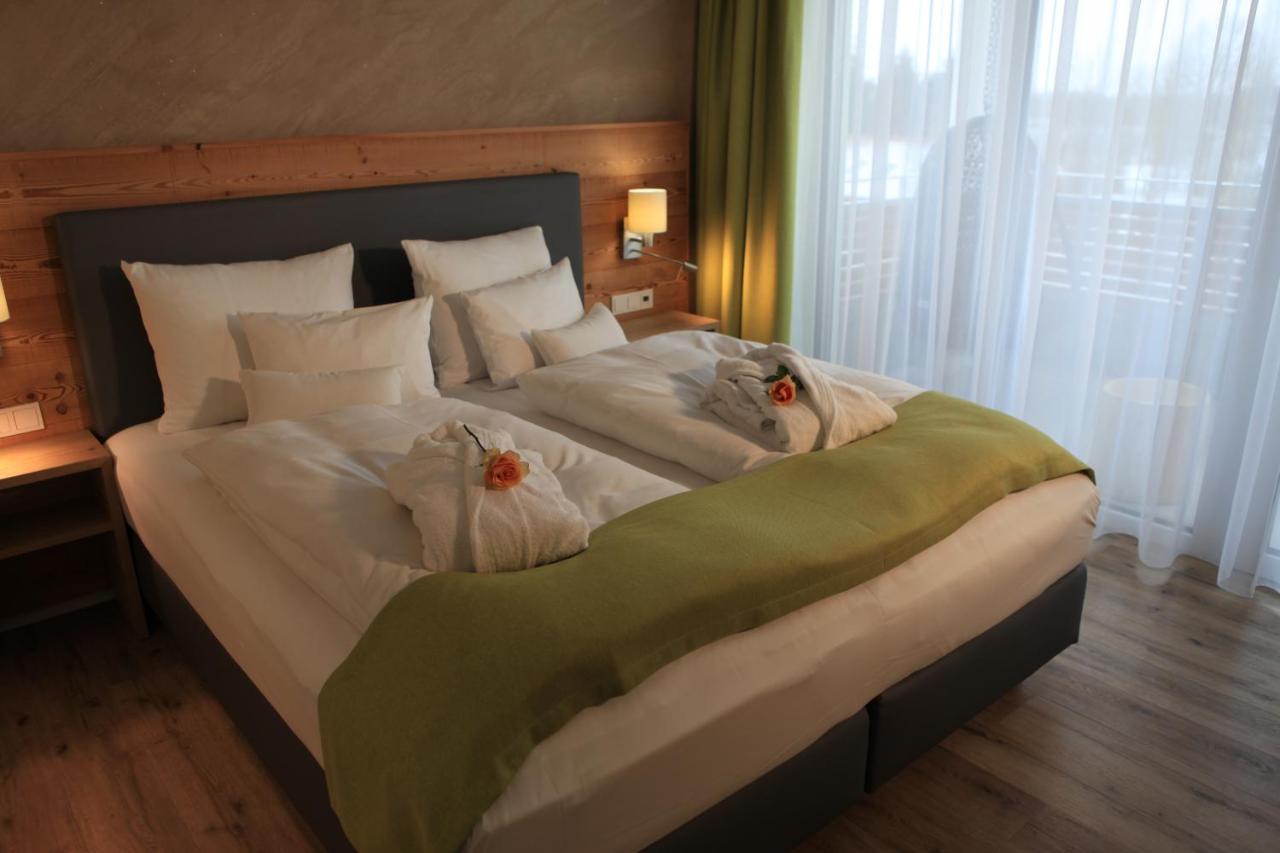 Bachhof Resort Hotel Kirchroth Экстерьер фото