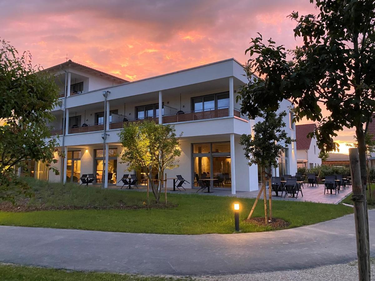 Bachhof Resort Hotel Kirchroth Экстерьер фото