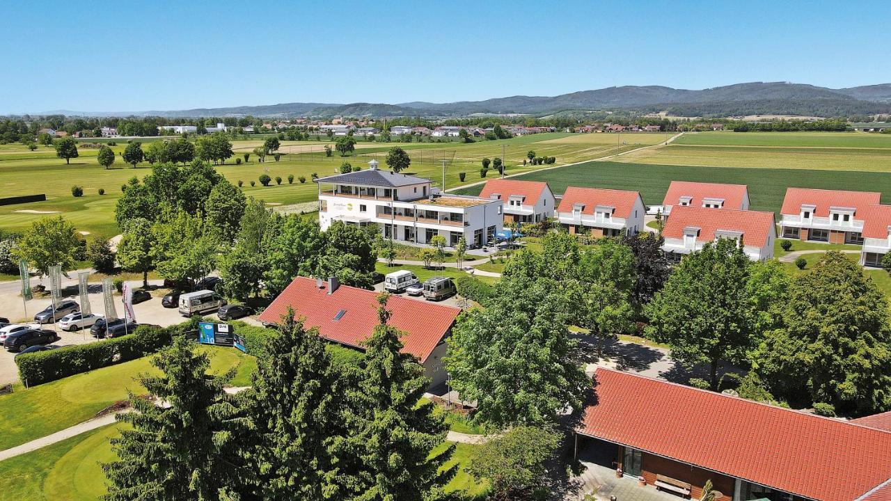 Bachhof Resort Hotel Kirchroth Экстерьер фото